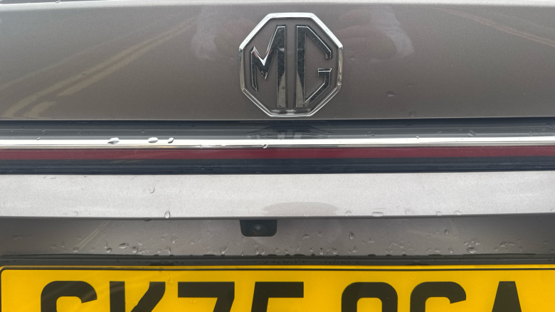 MG HS 1.5 T-GDI PHEV Trophy 5dr Auto Hatchback